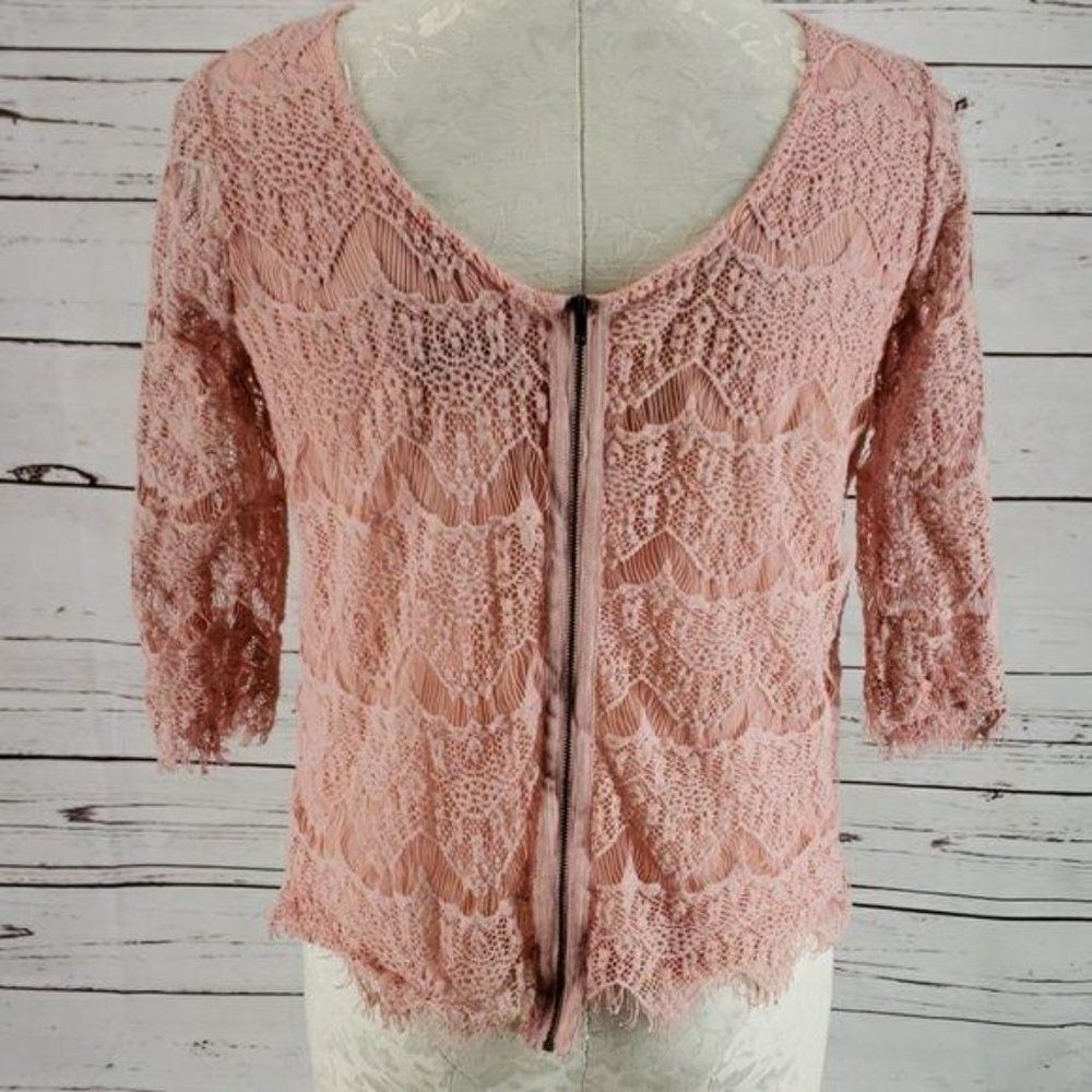 August silk small pink lace back zipper 3/4 sleeve scoop neck blouse - Picture 6 of 8